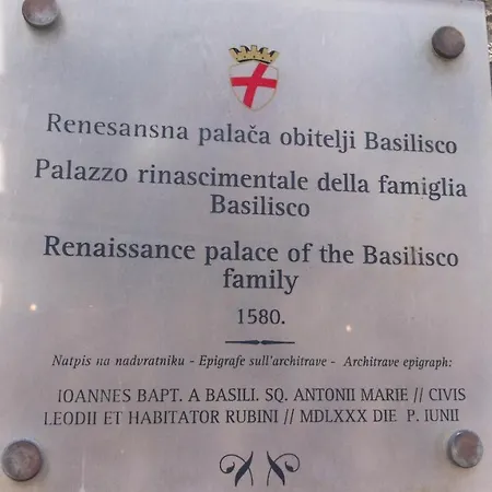 Bed & Breakfast Palace Basilico 1580.