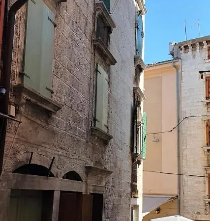 Bed & Breakfast Palace Basilico 1580. Rovigno